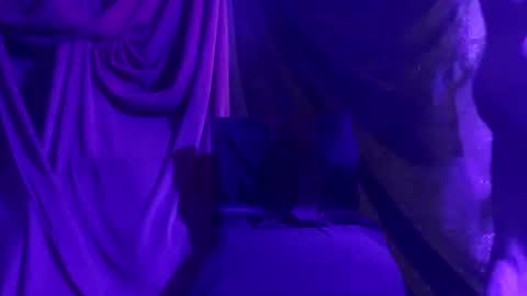 Snapshot of luckazy chatting on December 2, 7:25 am Lucky Eid Azy online show from December 2, 7:25 am