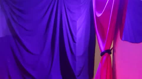 Snapshot of luckazy chatting on January 21, 1:39 am Lucky Eid Azy online show from January 21, 1:39 am