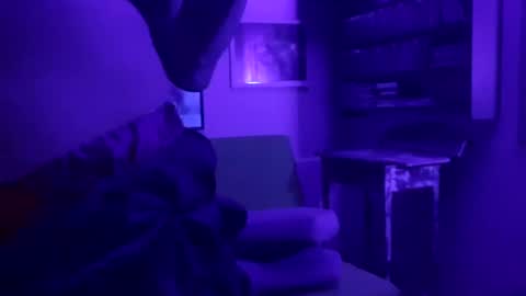 Snapshot of luckazy chatting on February 9, 3:32 am Lucky Eid Azy online show from February 9, 3:32 am