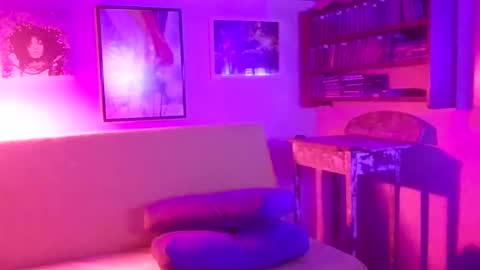 Snapshot of luckazy chatting on February 9, 6:33 am Lucky Eid Azy online show from February 9, 6:33 am