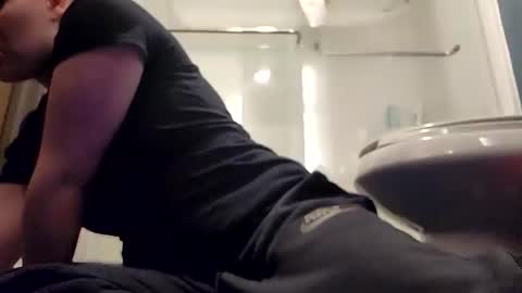 luckilyfound33 online show from March 17, 3:22 am