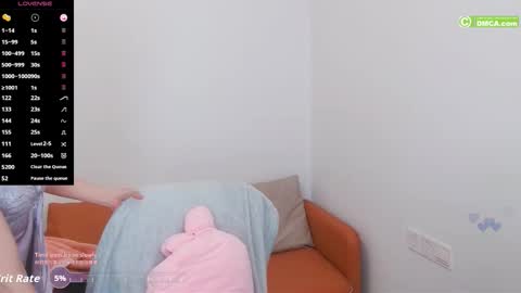 Snapshot of luckrose chatting on November 25, 3:17 am Jinn online show from November 25, 3:17 am