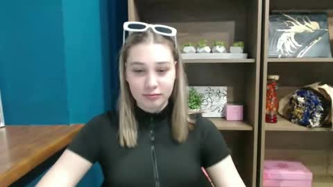 Snapshot of lucky_barbie chatting on May 7, 1:49 pm Grace online show from May 7, 1:49 pm