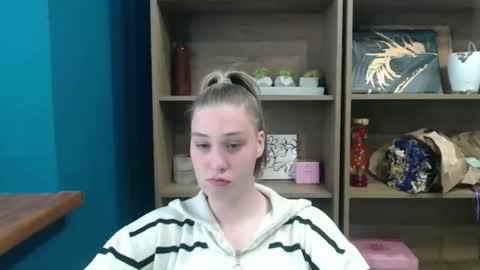 Snapshot of lucky_barbie chatting on May 11, 4:04 pm Grace online show from May 11, 4:04 pm
