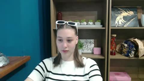 Snapshot of lucky_barbie chatting on May 14, 8:32 am Grace online show from May 14, 8:32 am