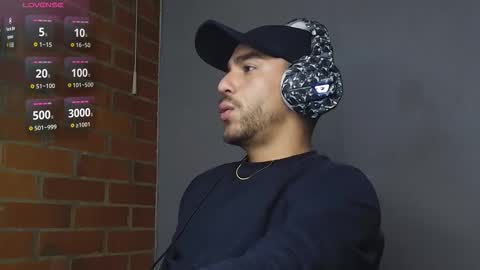 lucky_blessed online show from March 19, 1:09 am