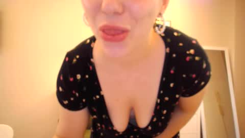 Snapshot of lucky_foryou_baby chatting on February 6, 9:43 am lucky_foryou_baby online show from February 6, 9:43 am