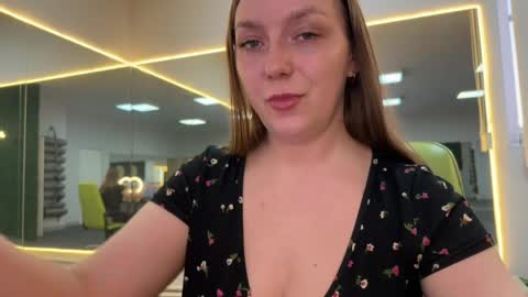 Snapshot of lucky_foryou_baby chatting on April 11, 10:19 am lucky_foryou_baby online show from April 11, 10:19 am