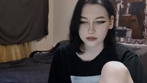 Snapshot of luckybastrad0677 chatting on June 18, 5:39 pm luckybastrad0677 online show from June 18, 5:39 pm