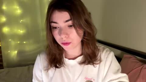 Lina  Next stream 20 November around  time online show from December 21, 3:19 pm