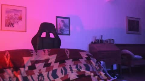 Snapshot of luckydrakex chatting on January 10, 11:08 pm Lucky online show from January 10, 11:08 pm