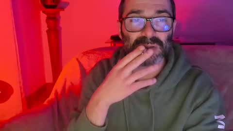 Snapshot of luckydrakex chatting on January 25, 9:46 pm Lucky online show from January 25, 9:46 pm