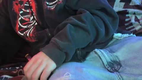 Snapshot of luckydrakex chatting on February 17, 12:10 am Lucky online show from February 17, 12:10 am