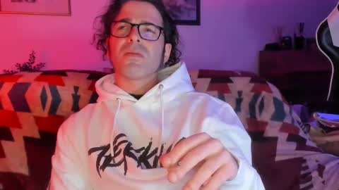 Snapshot of luckydrakex chatting on February 18, 6:37 pm Lucky online show from February 18, 6:37 pm