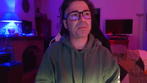 Snapshot of luckydrakex chatting on October 27, 6:45 pm Lucky online show from October 27, 6:45 pm