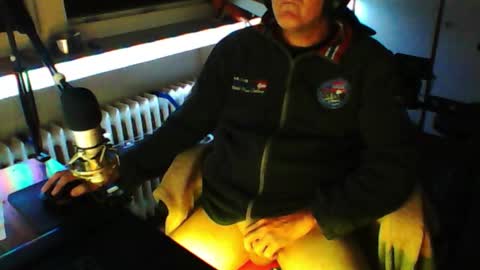 Snapshot of luckyfreak1 chatting on September 12, 1:17 am call me Stefan online show from September 12, 1:17 am