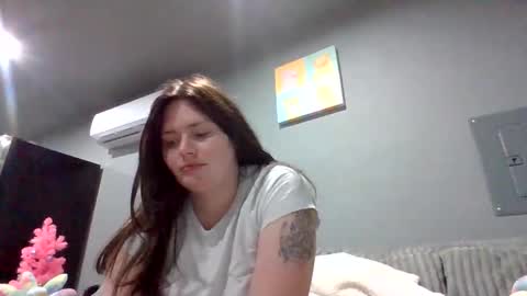 Snapshot of luckygirl96 chatting on November 16, 3:56 am luckygirl96 online show from November 16, 3:56 am