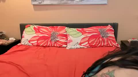 luckylee1992 online show from June 10, 9:46 pm