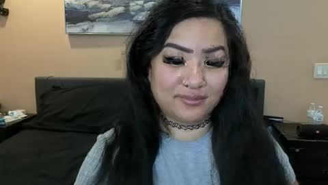 luckylee1992 online show from August 5, 4:04 am