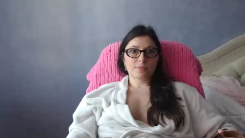 Snapshot of luckylinda23 chatting on May 3, 9:26 am luckylinda23 online show from May 3, 9:26 am