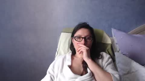 Snapshot of luckylinda23 chatting on June 16, 8:50 am luckylinda23 online show from June 16, 8:50 am