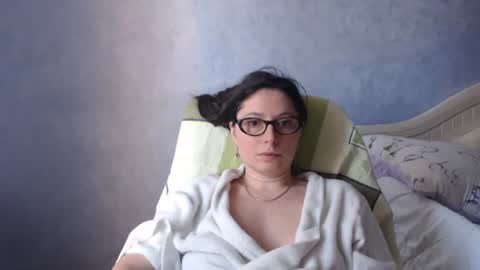 luckylinda23 online show from June 18, 10:30 am