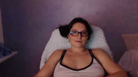 luckylinda23 online show from July 11, 9:16 pm