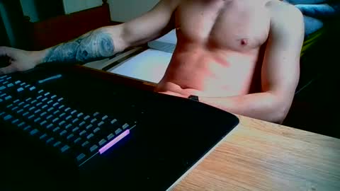 Snapshot of luckylukeboom chatting on February 24, 11:52 am Kangooro LUCAS online show from February 24, 11:52 am