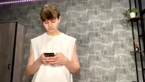 Ricky online show from November 22, 9:14 pm