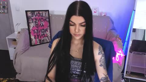 Monika online show from November 7, 8:47 am