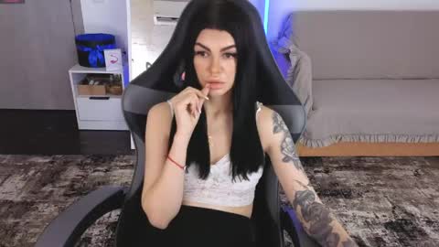 Monika online show from May 2, 8:08 am