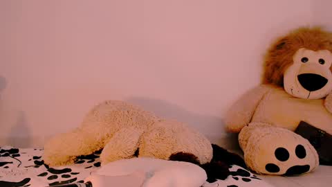 luckysapphire777 online show from February 6, 11:10 am