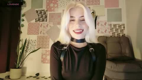 Snapshot of luckysapphire777 chatting on July 11, 6:43 pm luckysapphire777 online show from July 11, 6:43 pm