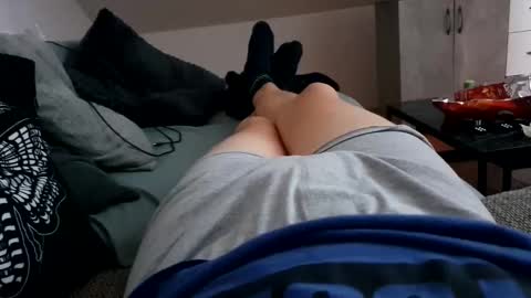 Snapshot of luckyshot91 chatting on October 23, 9:57 pm luckyshot91 online show from October 23, 9:57 pm