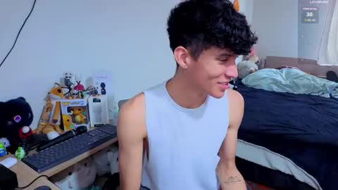 Lu Independent Model online show from November 23, 9:14 pm