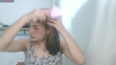 Snapshot of lucrecia21_ chatting on January 21, 8:32 pm Lucrecia... new accout...OFS LU 21 online show from January 21, 8:32 pm