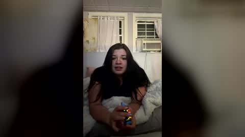 Snapshot of lucy913961 chatting on July 6, 3:47 am lucy913961 online show from July 6, 3:47 am