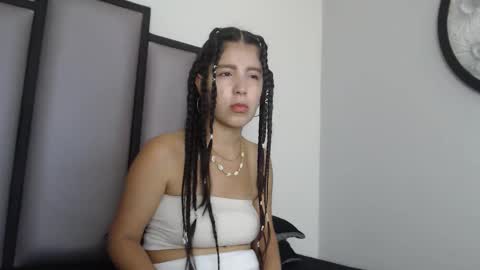   online show from February 1, 3:05 am