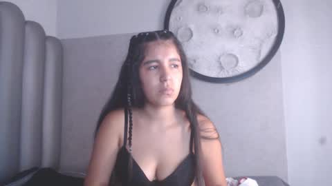 Snapshot of lucy__23 chatting on April 11, 10:25 pm online show from April 11, 10:25 pm