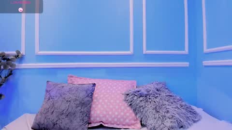 Snapshot of lucy_canel chatting on September 25, 11:08 pm lucy_canel online show from September 25, 11:08 pm