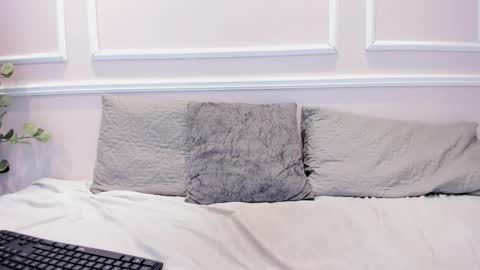 Snapshot of lucy_canel chatting on November 18, 12:05 am lucy_canel online show from November 18, 12:05 am