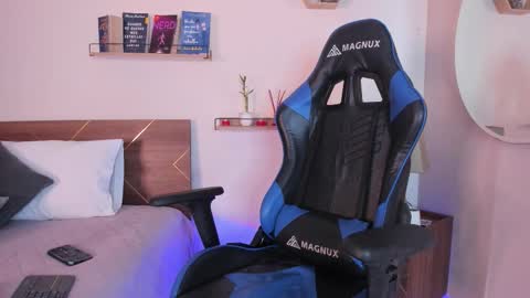 Your Lucy online show from February 8, 4:05 am