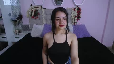 Snapshot of lucy_harris_ chatting on March 7, 2:57 am lucy_harris_ online show from March 7, 2:57 am