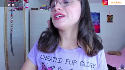Snapshot of lucy_hess_ chatting on May 13, 9:22 pm Lucy online show from May 13, 9:22 pm