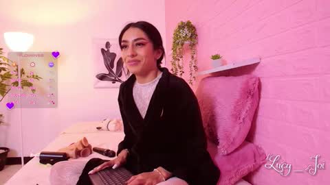 Luciana online show from February 26, 11:59 pm