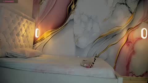 Snapshot of lucy_milf_474 chatting on November 21, 11:42 am Lucy online show from November 21, 11:42 am