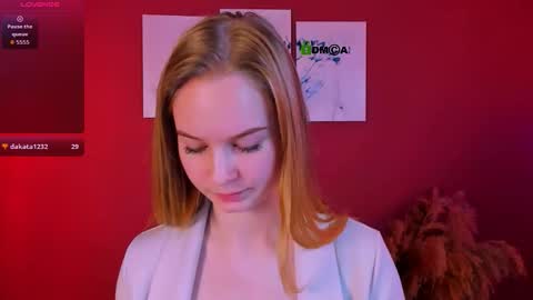 lucy_moon__ online show from November 15, 10:01 am