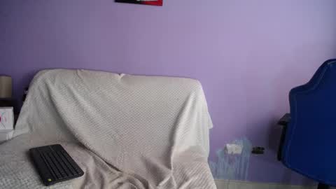  SleepyAbuela online show from April 27, 1:53 pm