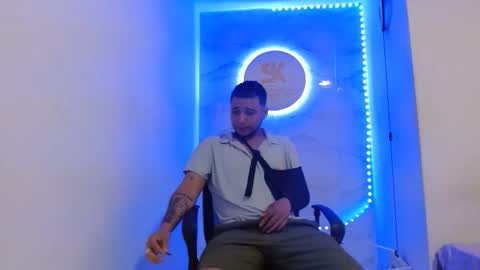 lucy_sluppy_hard online show from April 26, 3:32 pm