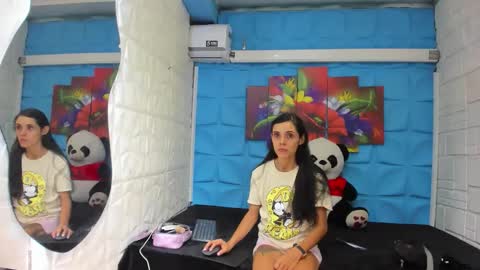 Snapshot of lucy_unlimited chatting on November 16, 7:30 pm Lucy unlimit come back here online show from November 16, 7:30 pm